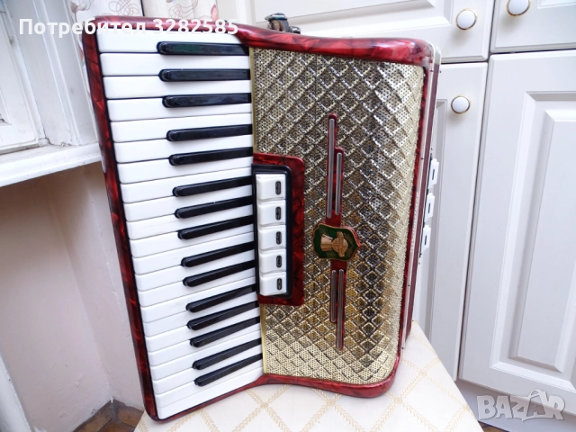 Акордеон Велтмайстер 96 баса, снимка 3 - Акордеони - 52119928