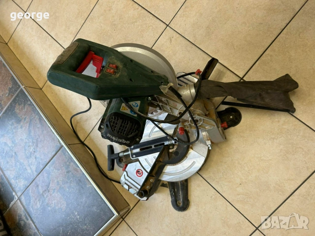 Настолна отрезна машина KS 216 M Lasercut - Metabo, снимка 9 - Триони и циркуляри - 53511596