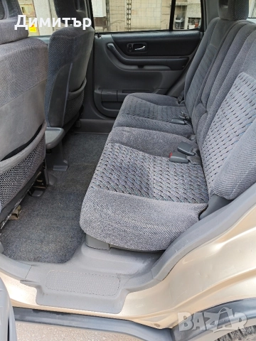 Honda CRV 147 кс, снимка 4 - Автомобили и джипове - 52718962