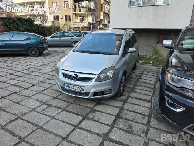 Опел Зафира1.9 Автомат, снимка 2 - Автомобили и джипове - 56242637