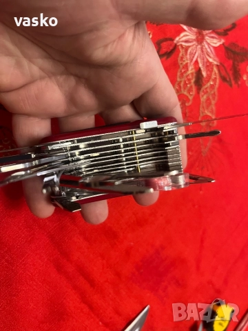 Victorinox-мн.иструменти,компас,г.ключ, снимка 13 - Ножове - 52907804