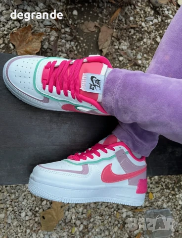 Дамски кецове Nike Air Force, снимка 2 - Кецове - 51032082