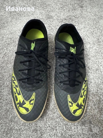 Мъжки футболни обувки