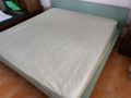 Спалня с матрак и шкаф, снимка 2