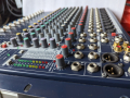 Soundcraft EFX12 Mixer с повреда, снимка 9