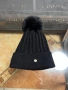 Зимна шапка с буква М, снимка 1