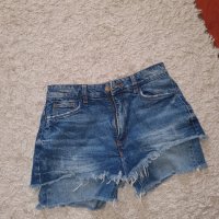 Къси панталонки Zara,bershka, снимка 2 - Къси панталони и бермуди - 41656474