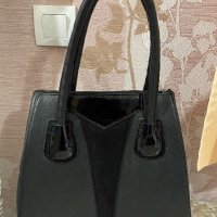 Дамска чанта с много мека кожа от български производител, снимка 2 - Чанти - 41249069