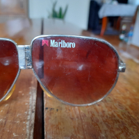 Стари очила Marlboro, снимка 3 - Други ценни предмети - 44781455