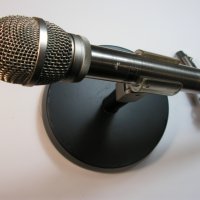 Професионална микрофонна стойка AKG - St305 , снимка 3 - Други - 39814339