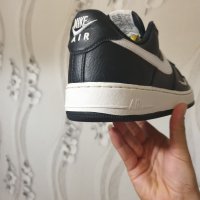 МАРАТОНКИ NIKE AIR FORCE 1 номер 42.5, снимка 8 - Маратонки - 41420241