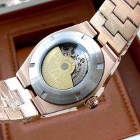 Мъжки часовник Vacheron Constantin Overseas Gold с автоматичен механизъм, снимка 3 - Мъжки - 42112939