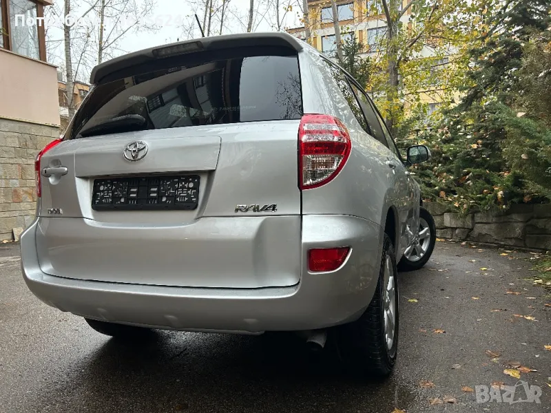 Toyota Rav4 2, 2 D-4D 4X4, 169500 км, КАТО НОВА !, снимка 1