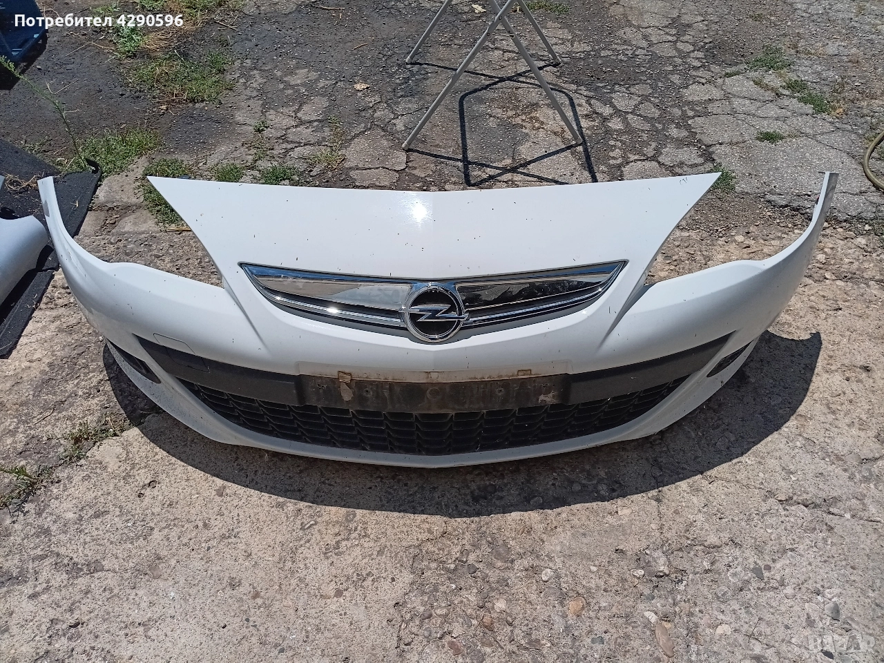 Предна броня за Opel Astra J - gtc / Опел Астра след 2011 г. с 3 врати гтц, снимка 1