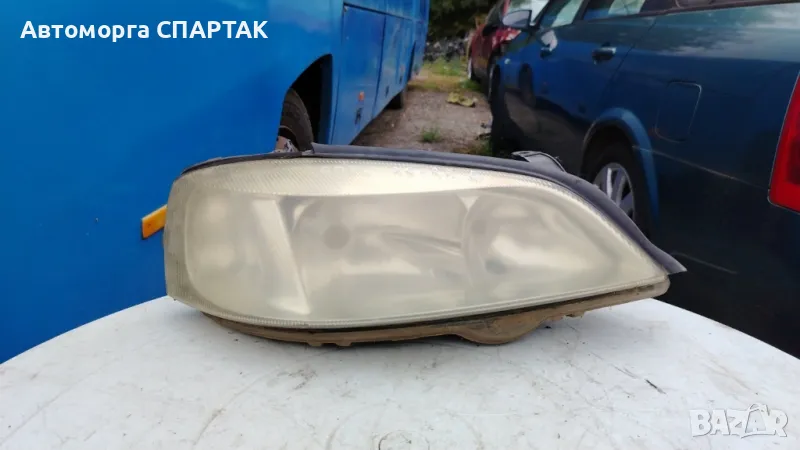 Десен/ ляв  фар Хела за Опел Астра г. 2001 год., снимка 1