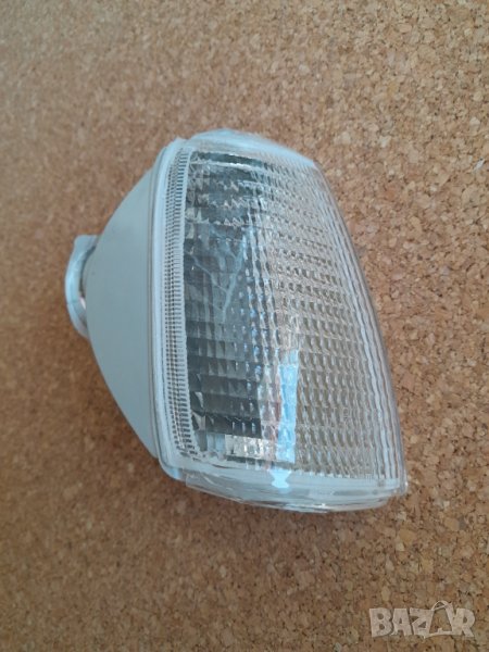 Мигач десен бял за VOLKSWAGEN POLO 5532490101, снимка 1