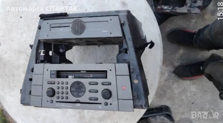 CD плеър за Opel Vectra C Sedan (04.2002 - 01.2009), № GM 13 138 247, снимка 1