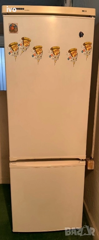 Хладилник Либхер с фризер, снимка 1