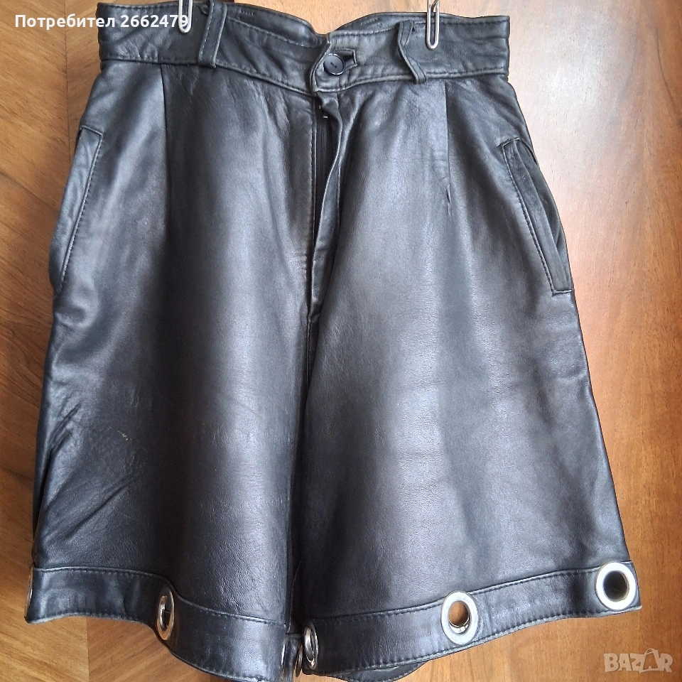 Продавам дамска пола-панталон от естествена кожа. Р-р L., снимка 1