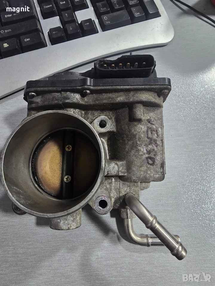 22030-0D010 Дроселова клапа Toyota Verso , снимка 1