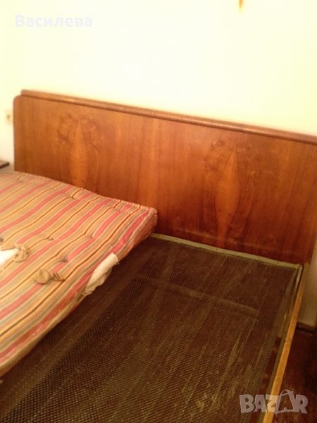 Дървена спалня с две пружини, снимка 1