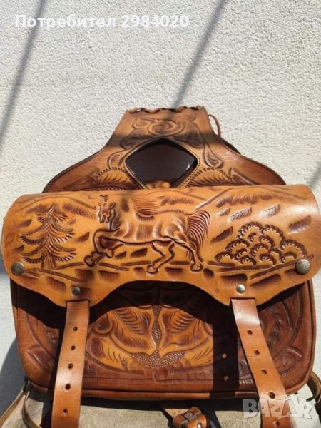 Гравирани дисаги от естествена кожа, снимка 1