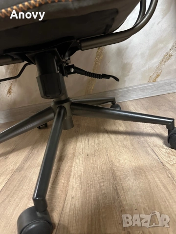 Ергономичен офис стол с механизъм за накланяне – 120 €, снимка 4 - Столове - 53866661