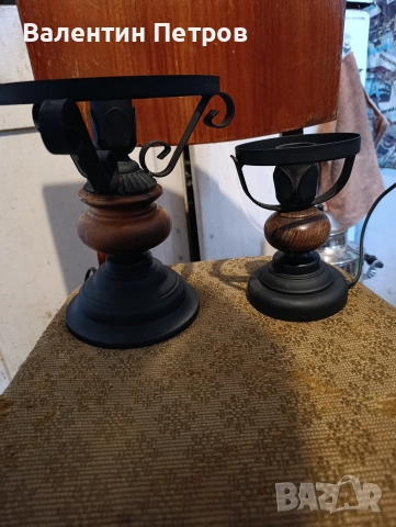 две нощни лампи