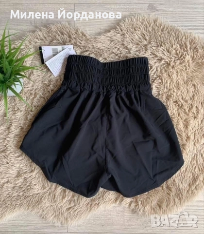 Къси панталонки Nike , снимка 3 - Къси панталони и бермуди - 52324076