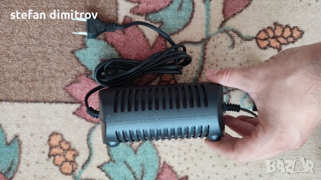 Трансформатор за електрически хладилни чанти  кутии

230V AC/ 12V CD
74w, снимка 6 - Хладилни чанти - 42576119