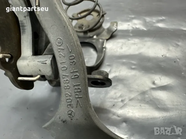 Заключалка Преден Капак за Мерцедес Mercedes-benz W202 2028870127, снимка 2 - Части - 49138227