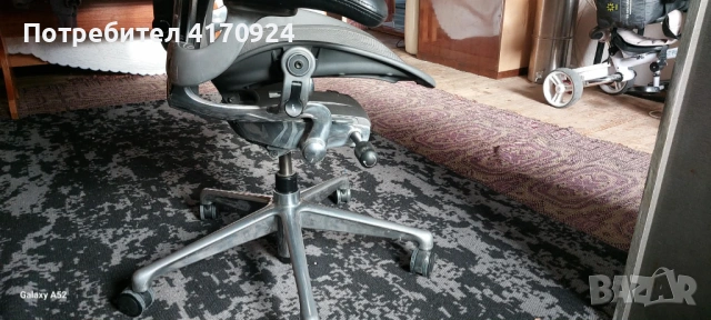 Herman Miller Aeron REMASTERED Graphite, снимка 5 - Столове - 53141418