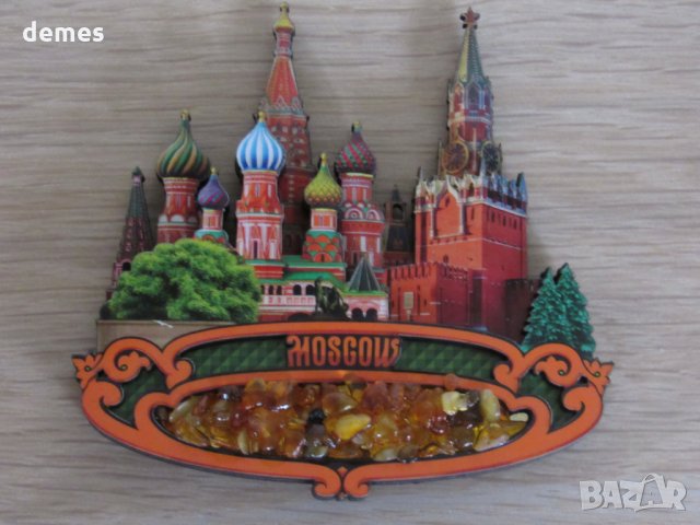 Автентичен дървен 3D магнит от Москва, Русия-серия- с кехлибар