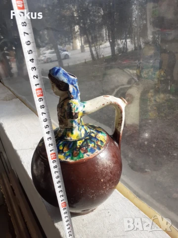 Стара българска троянска керамика стомна момиче със зайче, снимка 7 - Антикварни и старинни предмети - 51074390