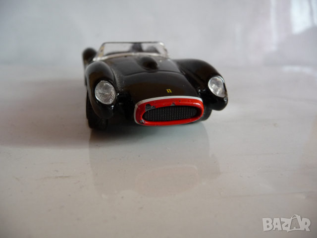 Ferrari 250 Testa Ross Bburago Ферари колекционерска количка черно, снимка 4 - Колекции - 44518745