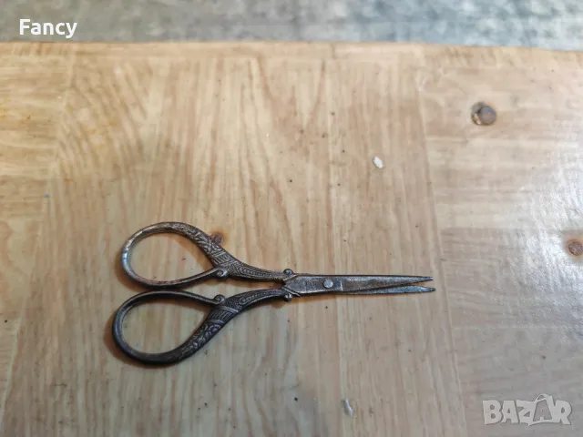 Малка стара ножица Singer