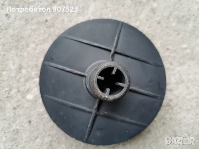 Винт за захващане на резервната гума за Рено, снимка 3 - Аксесоари и консумативи - 48018434