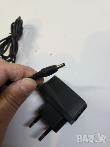 Захранване, адаптор  5 волта 0,3 ампера , снимка 2 - Друга електроника - 39568431