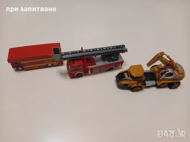 Три интересни камиончета, 14-16 см., снимка 2 - Коли, камиони, мотори, писти - 44641287