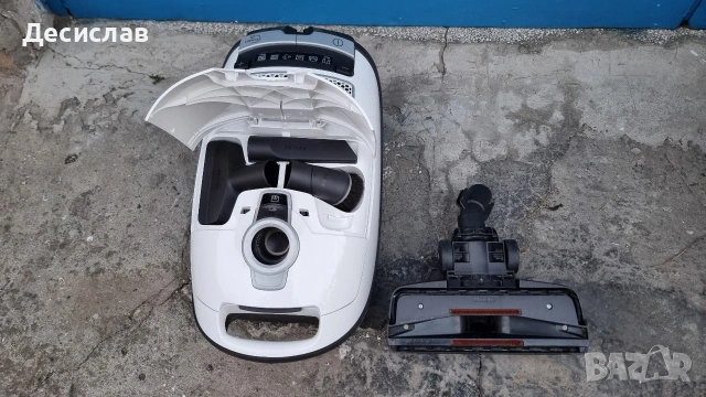 Прахосмукачка Miele C3, снимка 5 - Прахосмукачки - 53583062