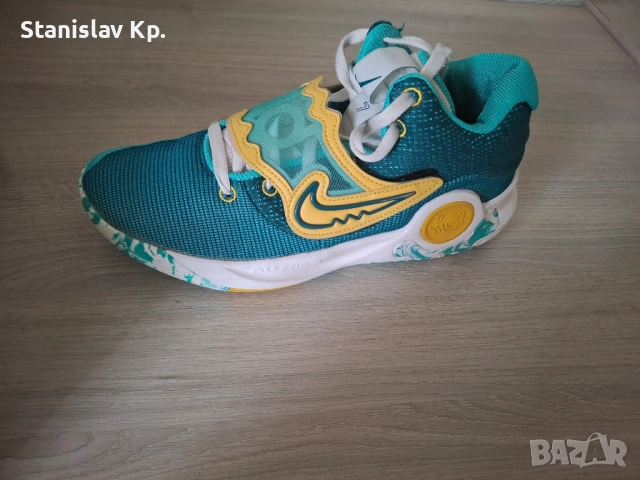 Обувки за баскетбол , снимка 2 - Баскетбол - 51867872