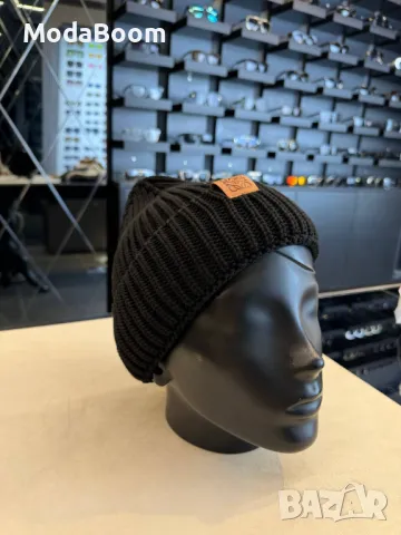 Loewe зимни модерни дамски шапки Различни цветове , снимка 9 - Шапки - 48949893