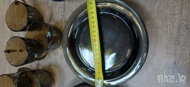 Vereco,France дуралекс сервиз за хранене в тъмно стъкло 33 части, снимка 3 - Сервизи - 52548453