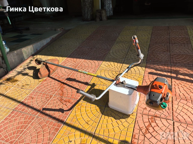 Продавам бензинова косачка тример Хусварна , снимка 3 - Градинска техника - 53743613