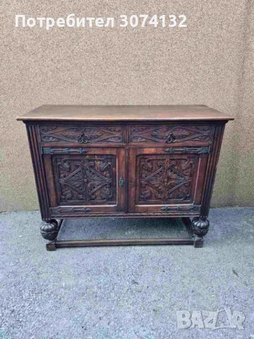 Шкаф с дърворезба в стил Готика, снимка 2 - Шкафове - 49104434