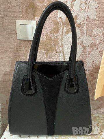 Дамска чанта с много мека кожа от български производител, снимка 2 - Чанти - 41249069