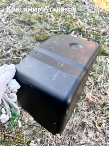 A2048982614 .Капак малак акумулатор багажник за Мерцедес Ц-класа W204. A2048982614. 2010-2014г, снимка 2 - Аксесоари и консумативи - 49094618