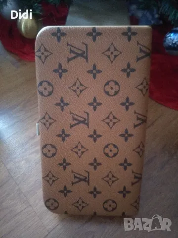 Чанти Пликове Клъч Луи Вютон, снимка 4 - Чанти - 29670696