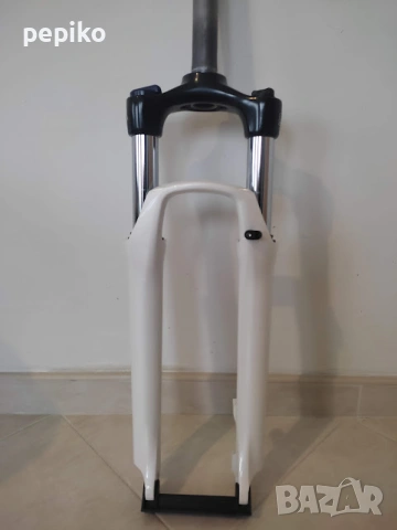 Продавам колелавнос от Германия НОВА алуминиева вилка SR SUNTOUR XCM FPB 402 SA 26 цола диск, снимка 12 - Части за велосипеди - 53292919