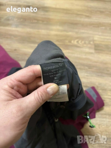 Висок клас дамско яке NORRONA Narvik Gore-Tex 2L  20.000mm  Snow FreeRIDE Snowboard  Jacket M размер, снимка 13 - Якета - 53395133